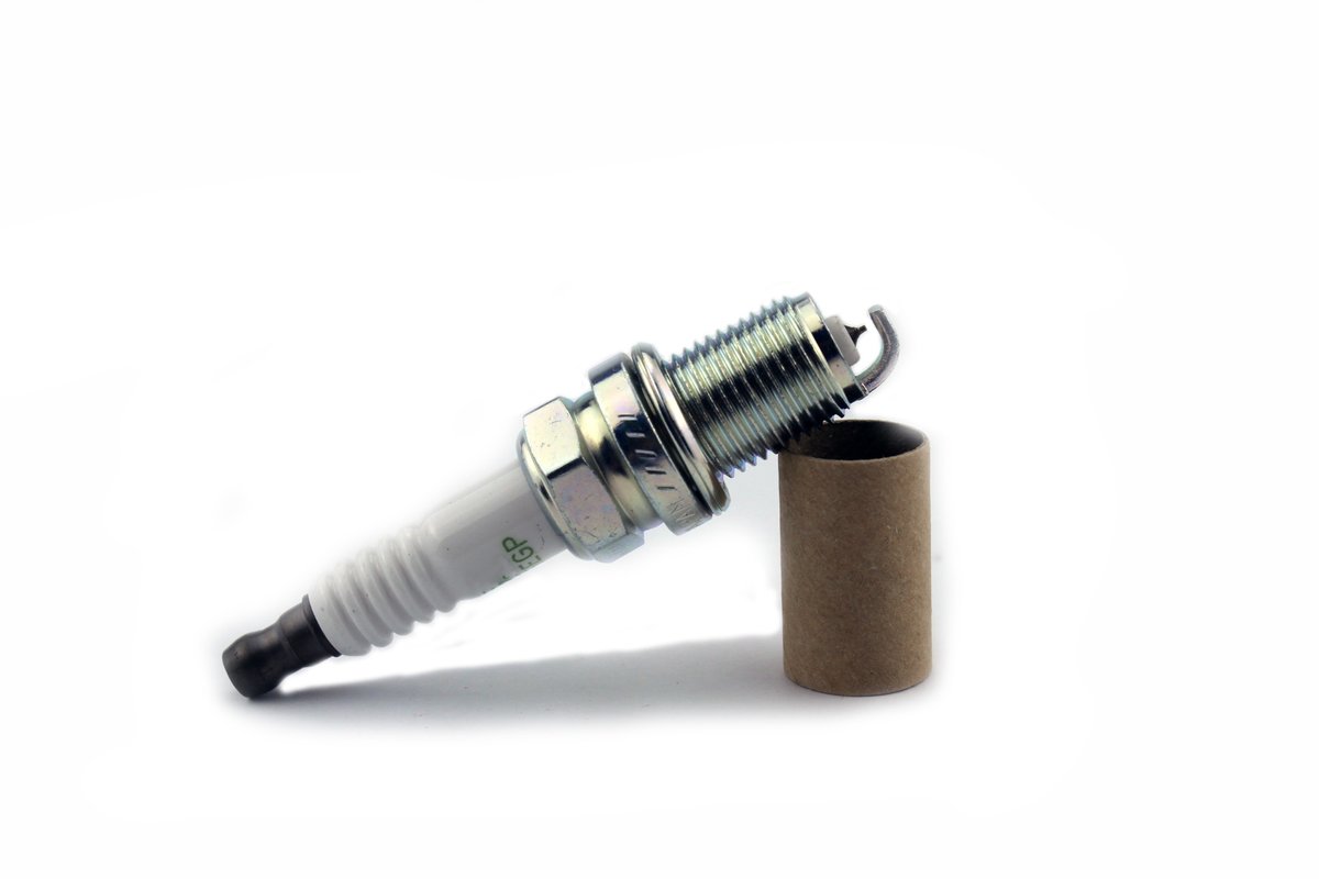 شمعات الإشعال إن جي كيه - BKR5EGP-7090 - YIHE Auto Parts